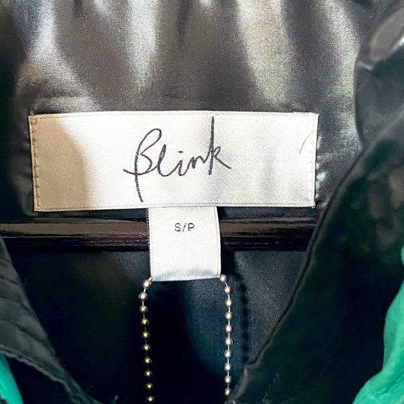 Vest - Picture 4 of 4